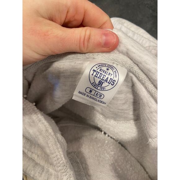 Iowa State Sweatshirt Women's Medium Cropped Gray Athleisure College - Picture 5 of 5